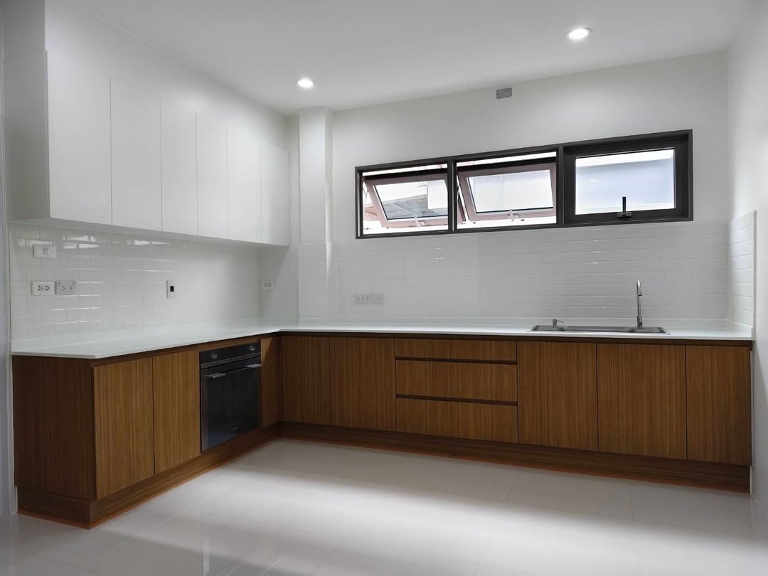 #ครัวบิ้วอิน บ้านคุณพงษ์ศักดิ์ ราคา 140,000- เสา