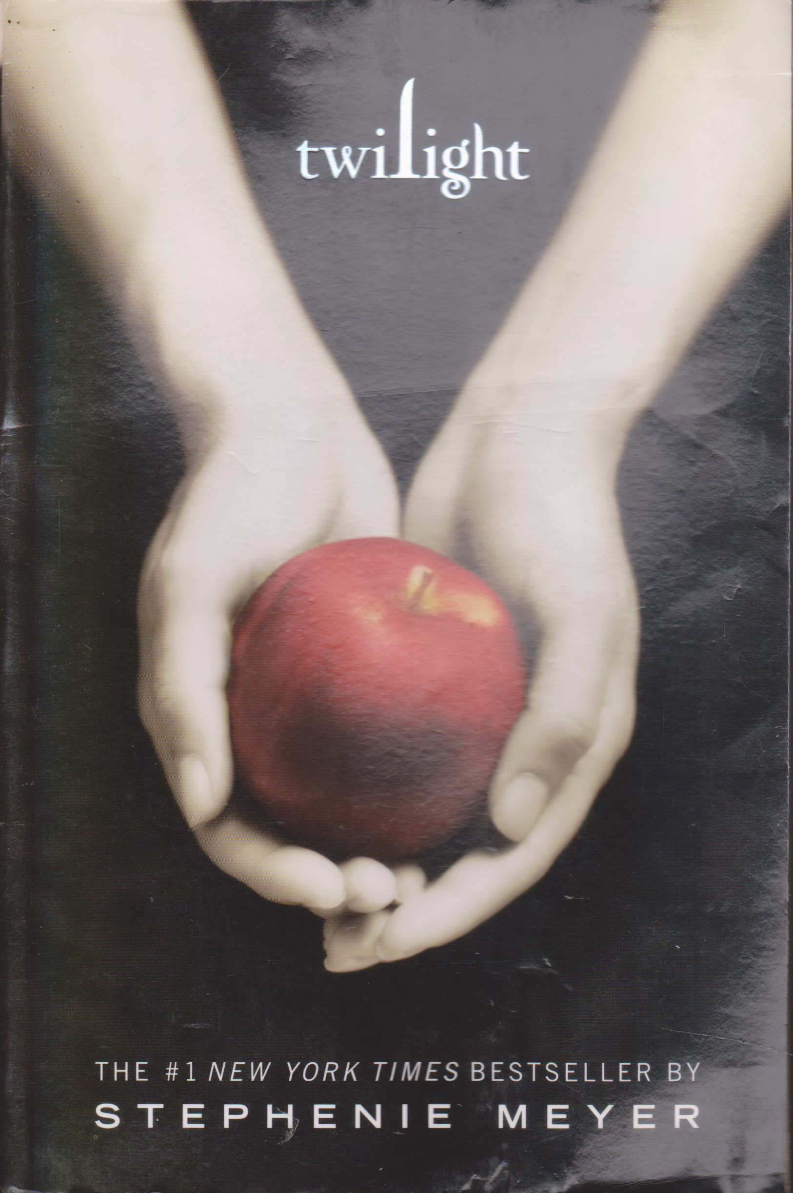 นิยายภาษาอังกฤษ TWILIGHT SAGA 4 เล่ม (Twilight, NewMoon, Eclipse, Breaking Dawn) ขายยกชุด