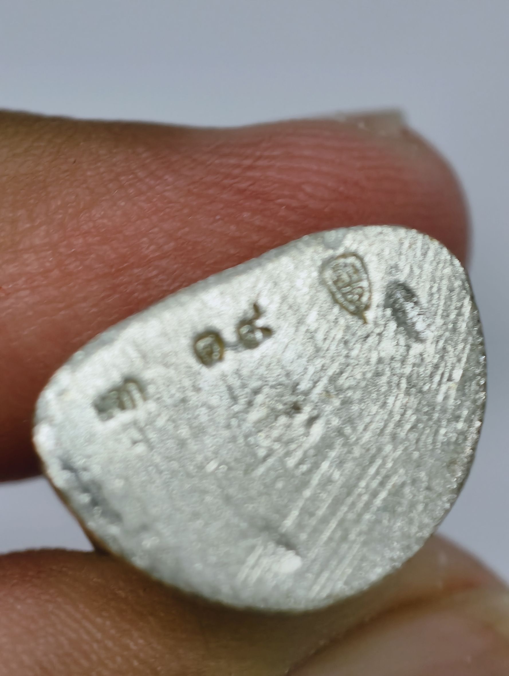 หลวงพ่อเงิน วัดบางคลาน รุ่น บูรณะโบสถ์ วัดท้ายน้ำ KA3449