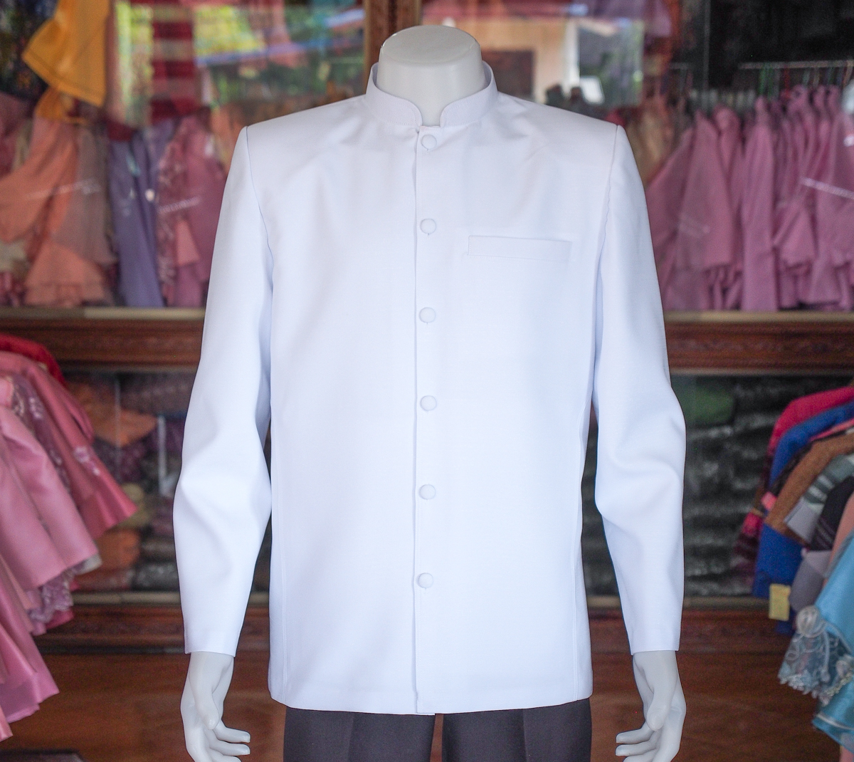 เสื้อผ้าฝ้ายแพรเงิน คอพระราชทานแขนยาว สีขาวโอโม่ ไซส์ 3XL