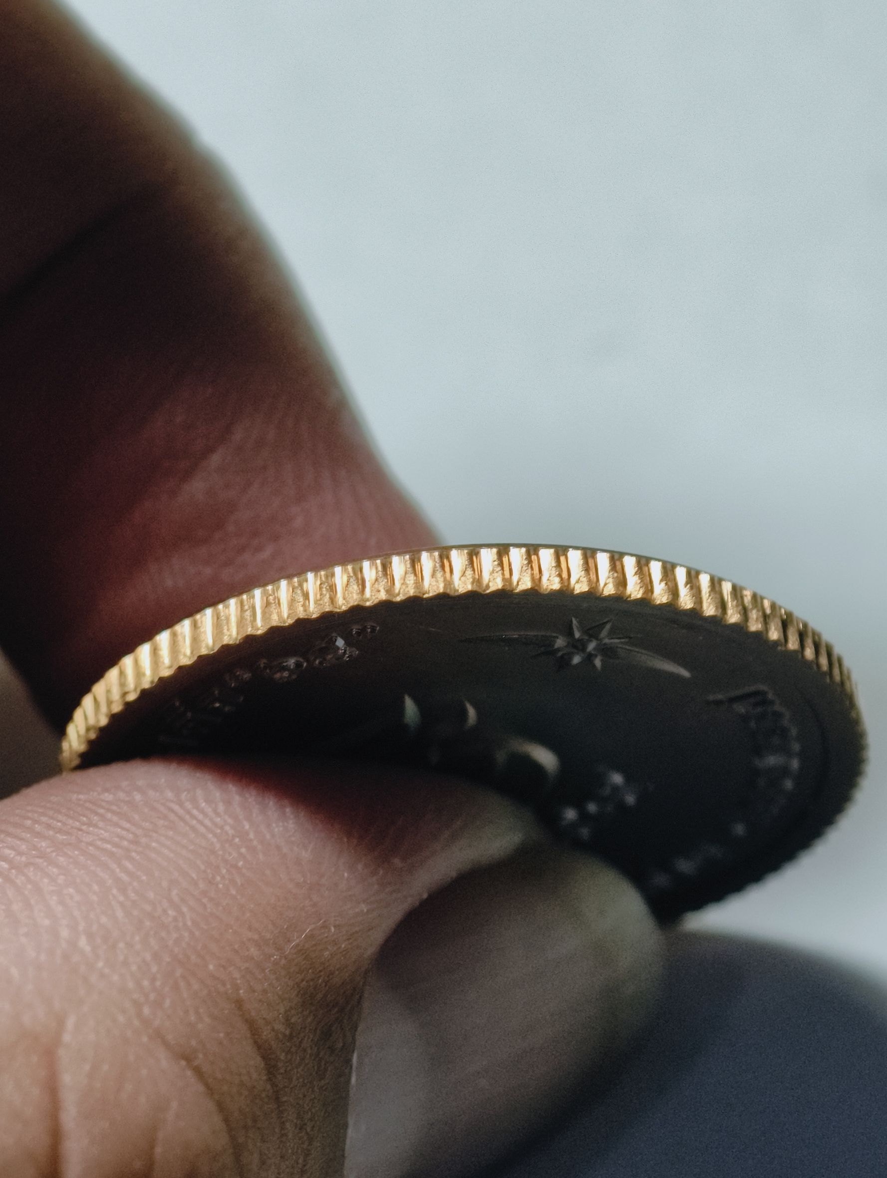 หลวงพ่อพัฒน์ วัดห้วยด้วน เหรียญรับเสด็จขอบหยัก ปี 64 AC3432