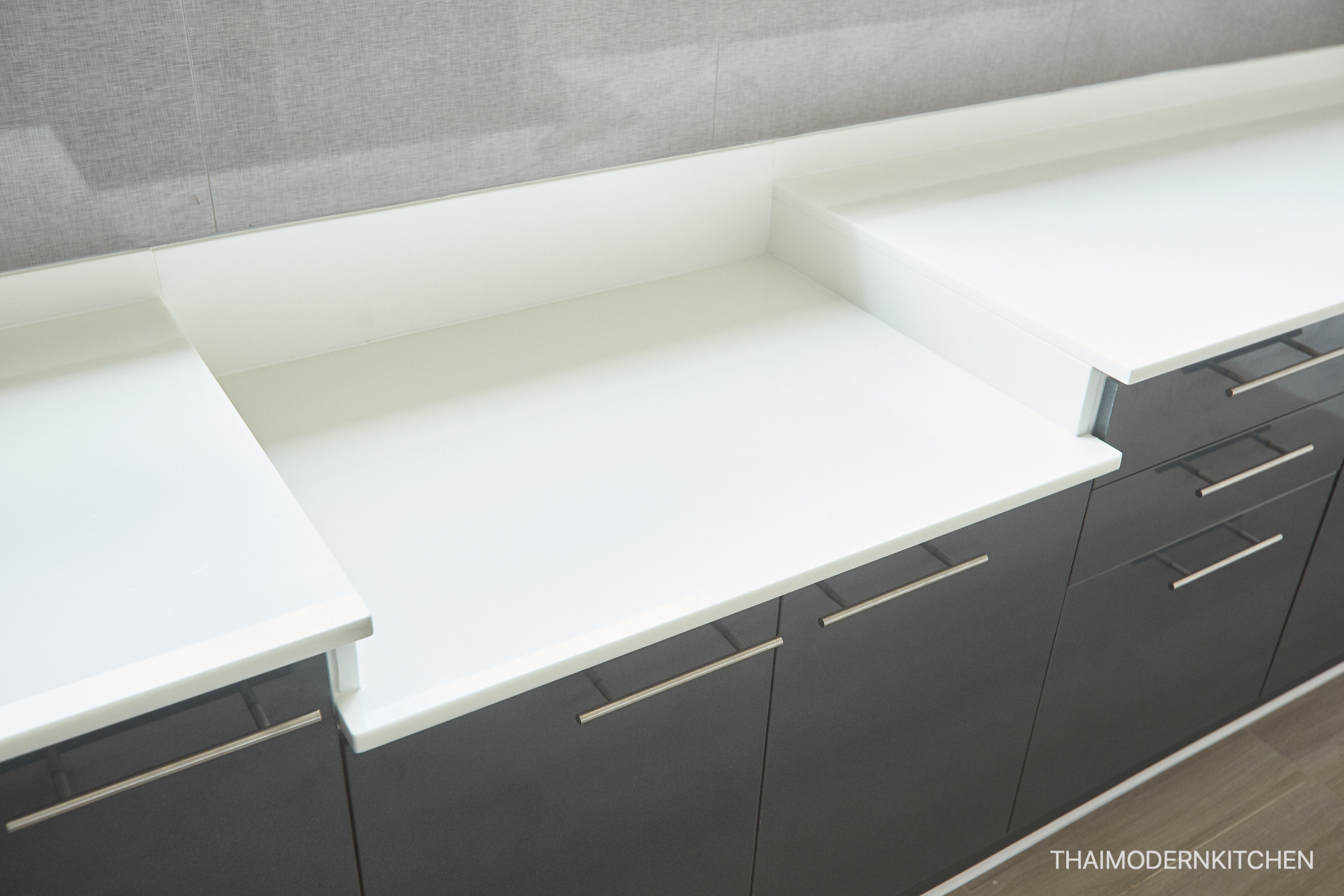 ครัวบิ้วอินบ้านคุณ กวินรัตน์ 1.2+2.9+2.9= 7 ม ตู้ล่าง 2.93 ตู้บน