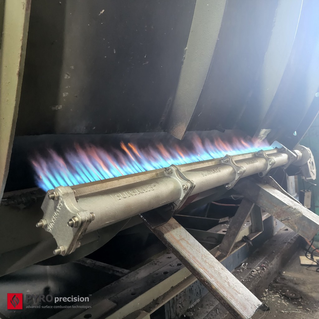 หัวเตาแก๊ส ตรงยาว LD305-PMX-4 Linear Gas Burner (Premix) ความยาวโมดูล1.2ม กำลัง 90-270 กิโลวัตต์ เครื่องอบแห้งแบบถังหมุน (Rotary Dryer)