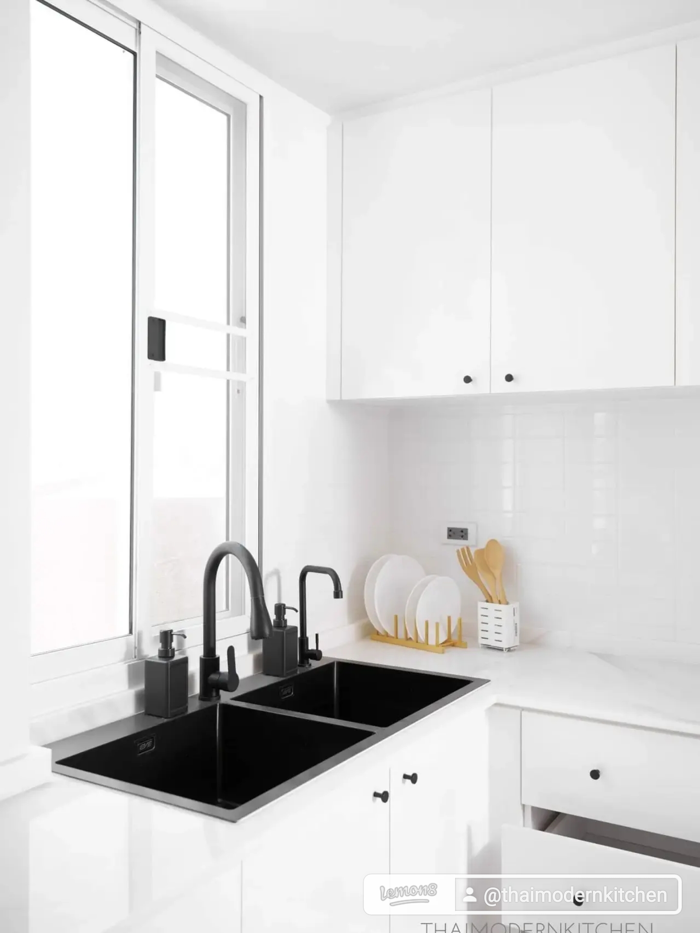 ครัวบิ้วอิน สีขาวบ้านคุณจอย สำเนา