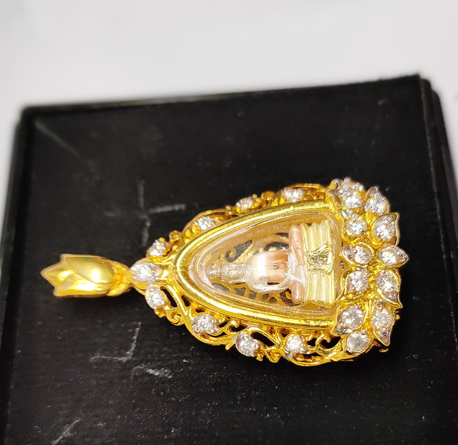 จี้หลวงพ่อโสธร