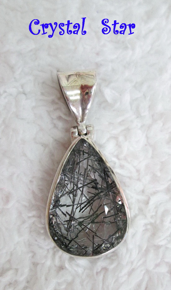 จี้แก้วขนเหล็กเจียระไน