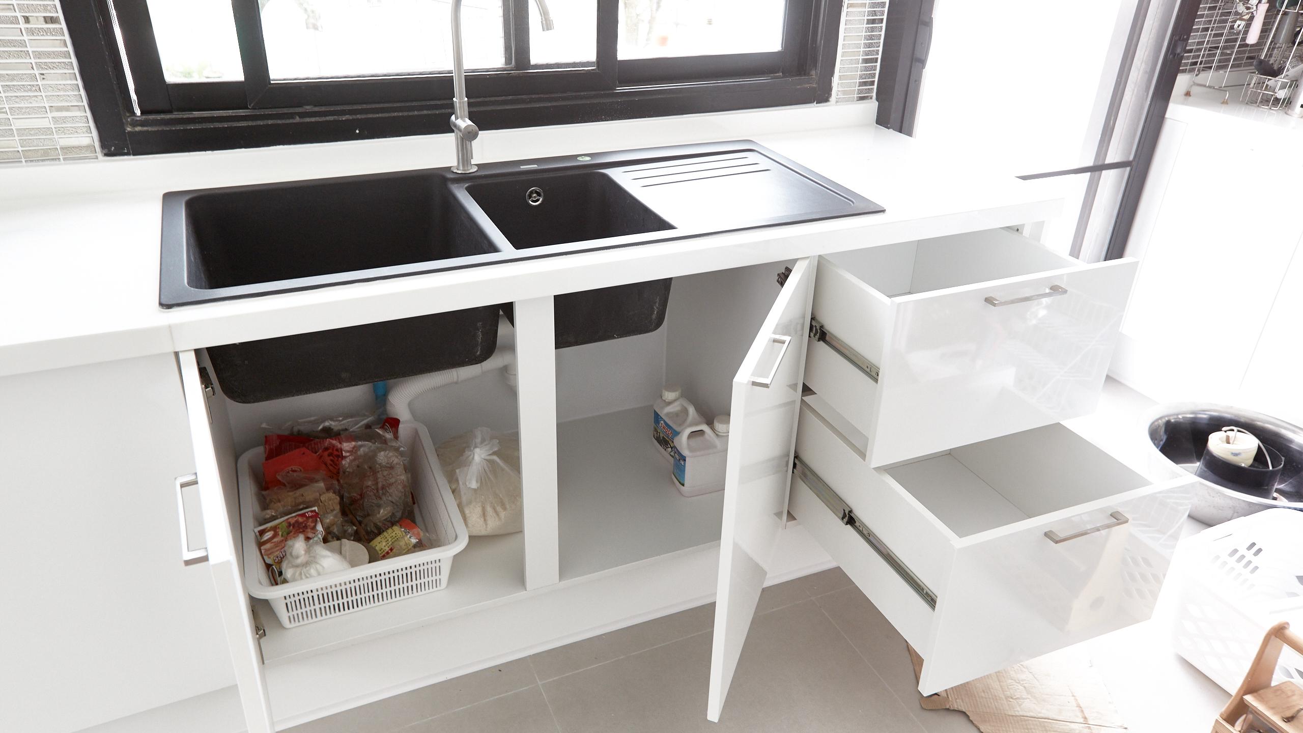 3 ตู้บน+ล่าง 3.2 ตู้บน+ล่าง 1.5 ตู้ล่าง