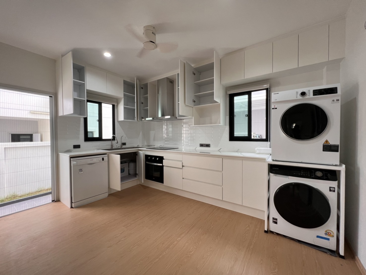 ครัวบิ้วอิน บ้านคุณ JIB