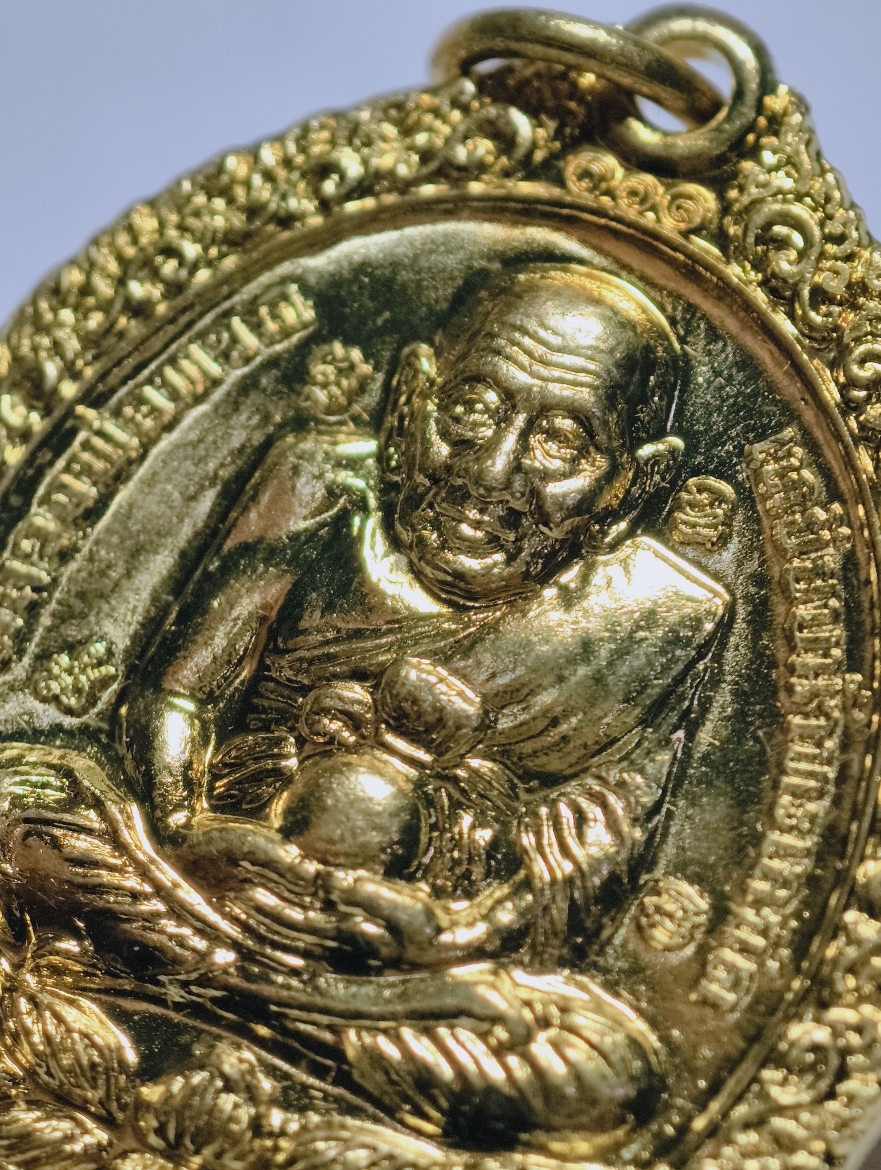 หลวงปู่ทวด รุ่น เปิดโลกเศรษฐี วัดมหาธาตุ รุ่น มากประสบการณ์ AC2739