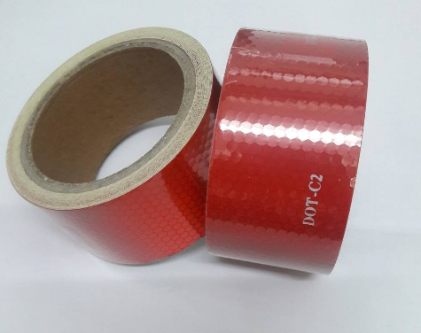 เทป สติ๊กเกอร์สะท้อนแสง " ลายรวงผึ้ง " สีแดง หน้ากว้าง 2" ยาว 5 เมตร