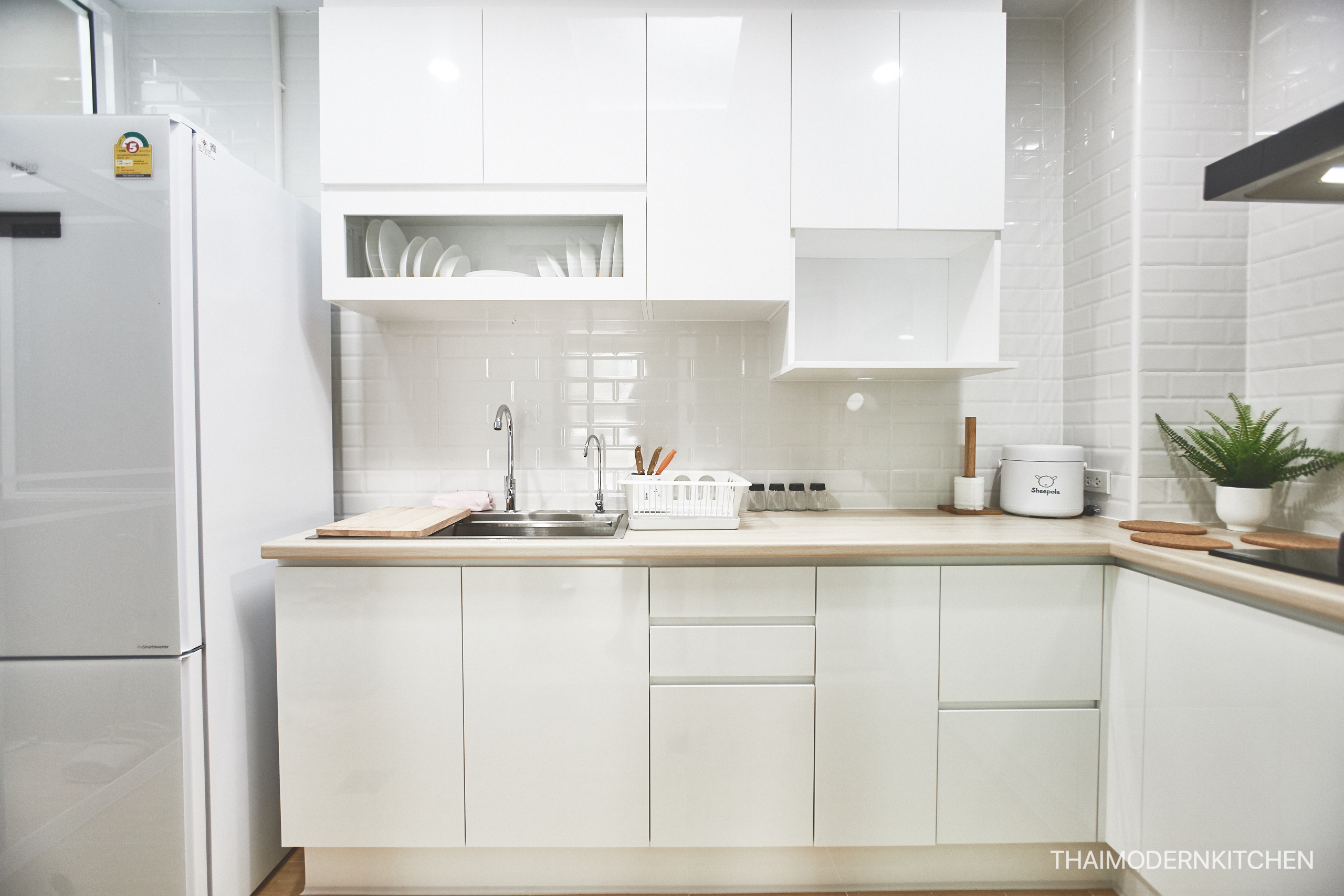 #ครัวบิ้วอิน ราคา 53000- #ติดเสา ขนาด 2.2 ตู้บนล่าง 1.5 ตู้ล่าง Top laminate 53000-