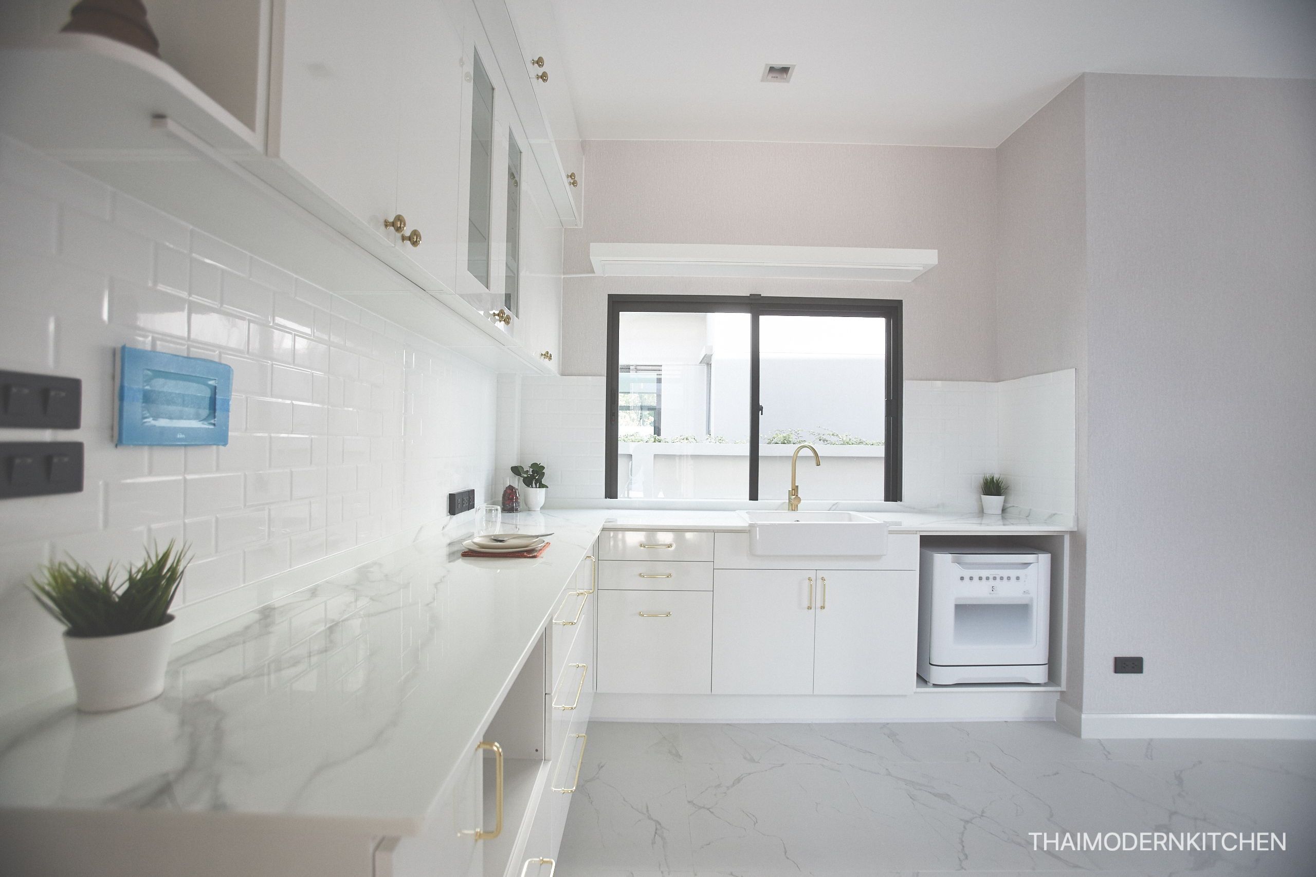 ครัวบิ้วอิน บ้านคุณ ภัทริยา 2.2 ตู้ล่าง 2.6 ตู้บน + ล่าง