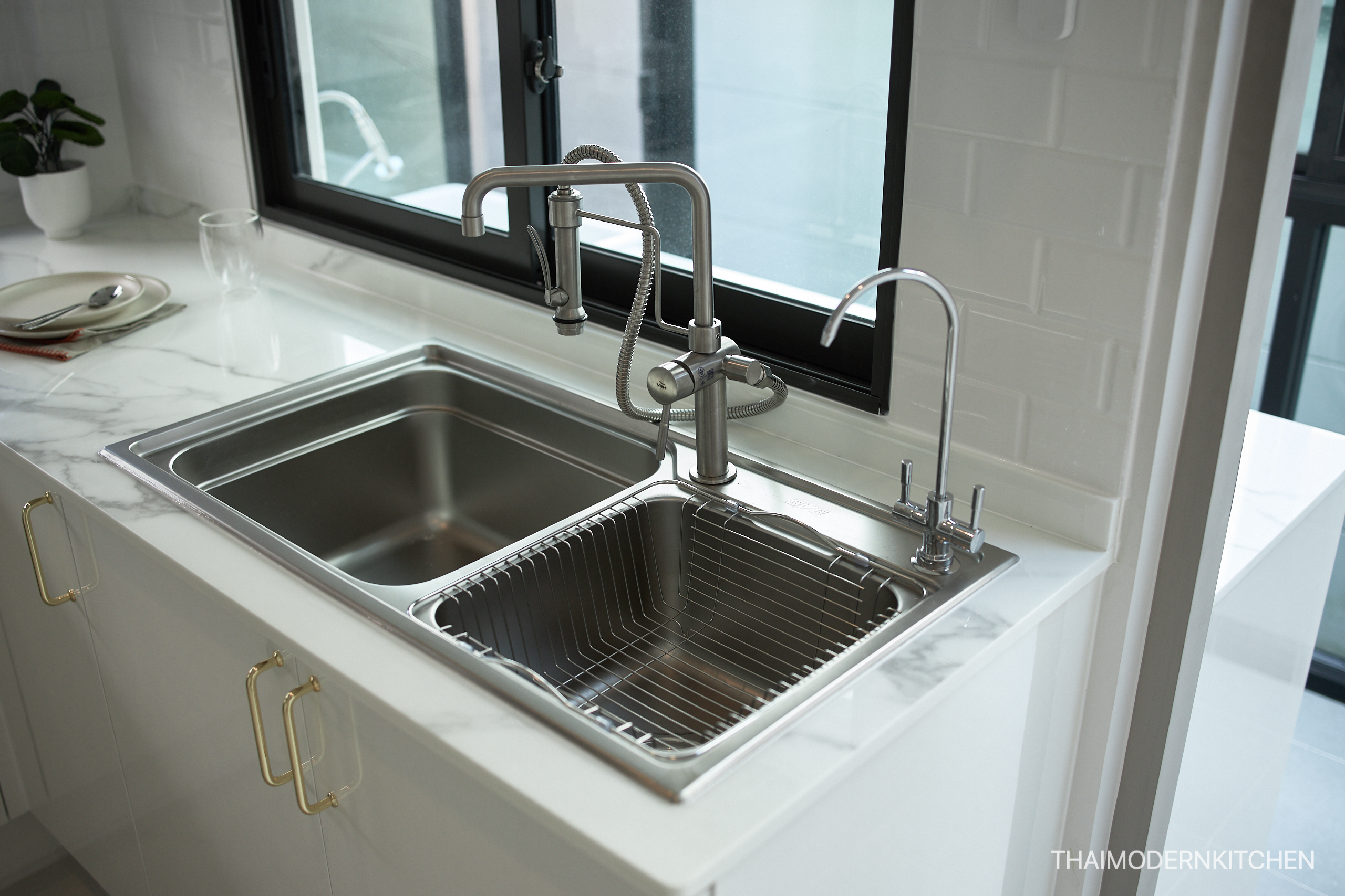 ครัวบิ้วอิน บ้านคุณ ภัทริยา 2.2 ตู้ล่าง 2.6 ตู้บน + ล่าง