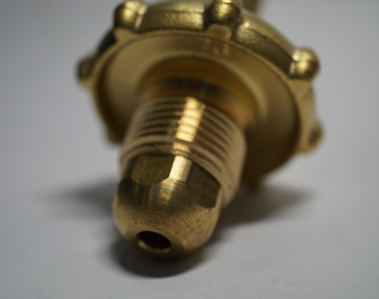 Brass Knob Gas Cylinder - Metal to Metal Seat