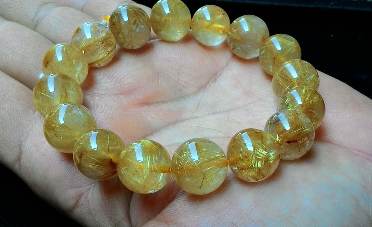 สร้อยข้อมือไหมทอง