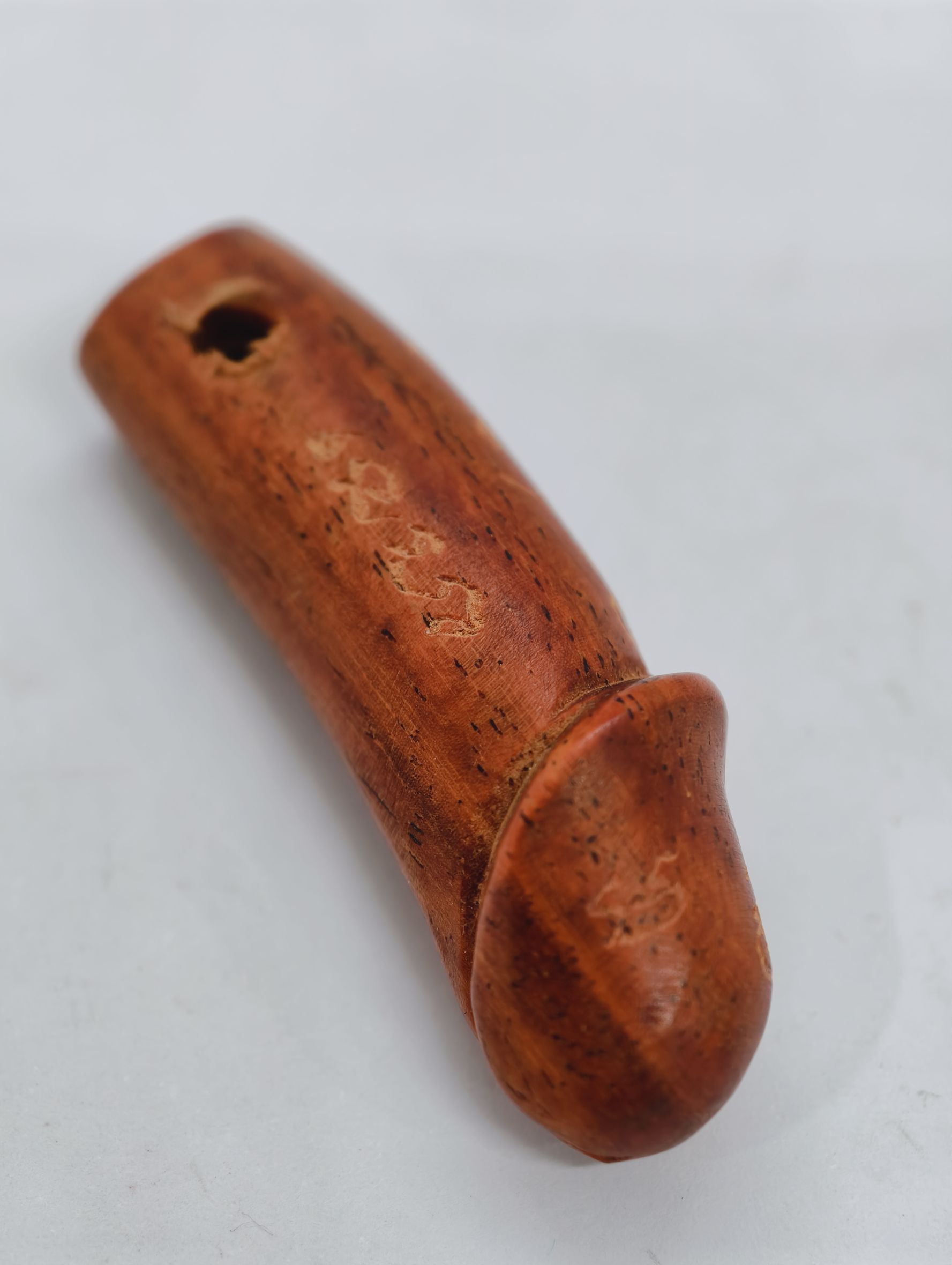 หลวงพ่อสิน วัดละหารใหญ่ ปลัดขิกไม้แกะ ซองเดิม KA3434