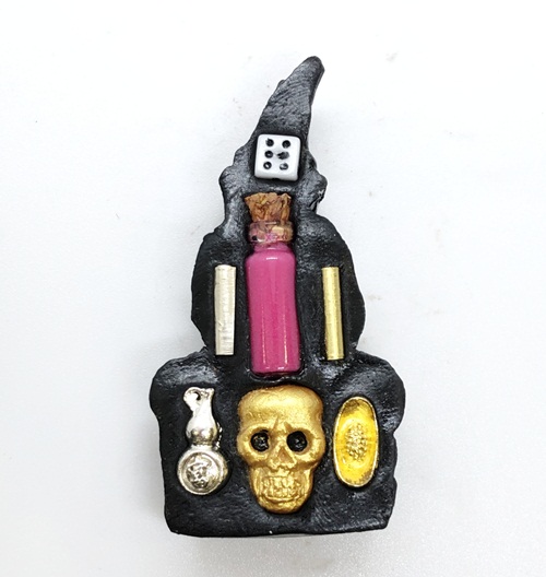 หลวงปู่ทองวัน วัดบ้านปากโดม งั่งปถมังค์โลกีย์ มหากำเนิด เนื้อผงพลาย สารพัดดี KM025