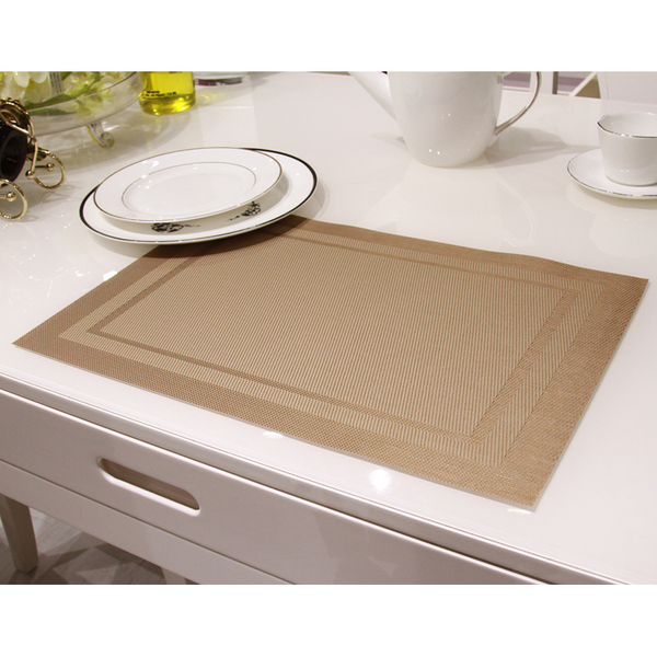 แผ่นรองจาน High grade PVC table mat สี light coffee ขนาด 30 x 45 cm จำนวน 4 แผ่นต่อ 1 ชุด