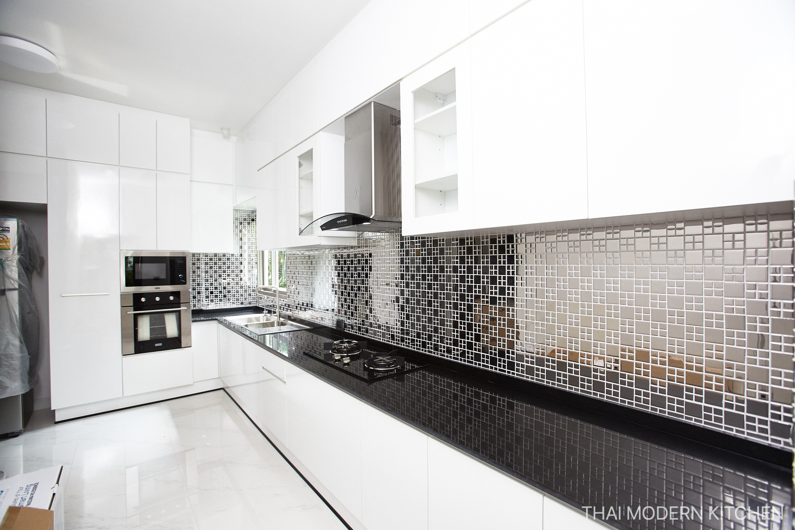 ครัวบิ้วอิน บ้าน ดร.นิพนธ์ - ดร. พัตรานุช วงศ์จินดา