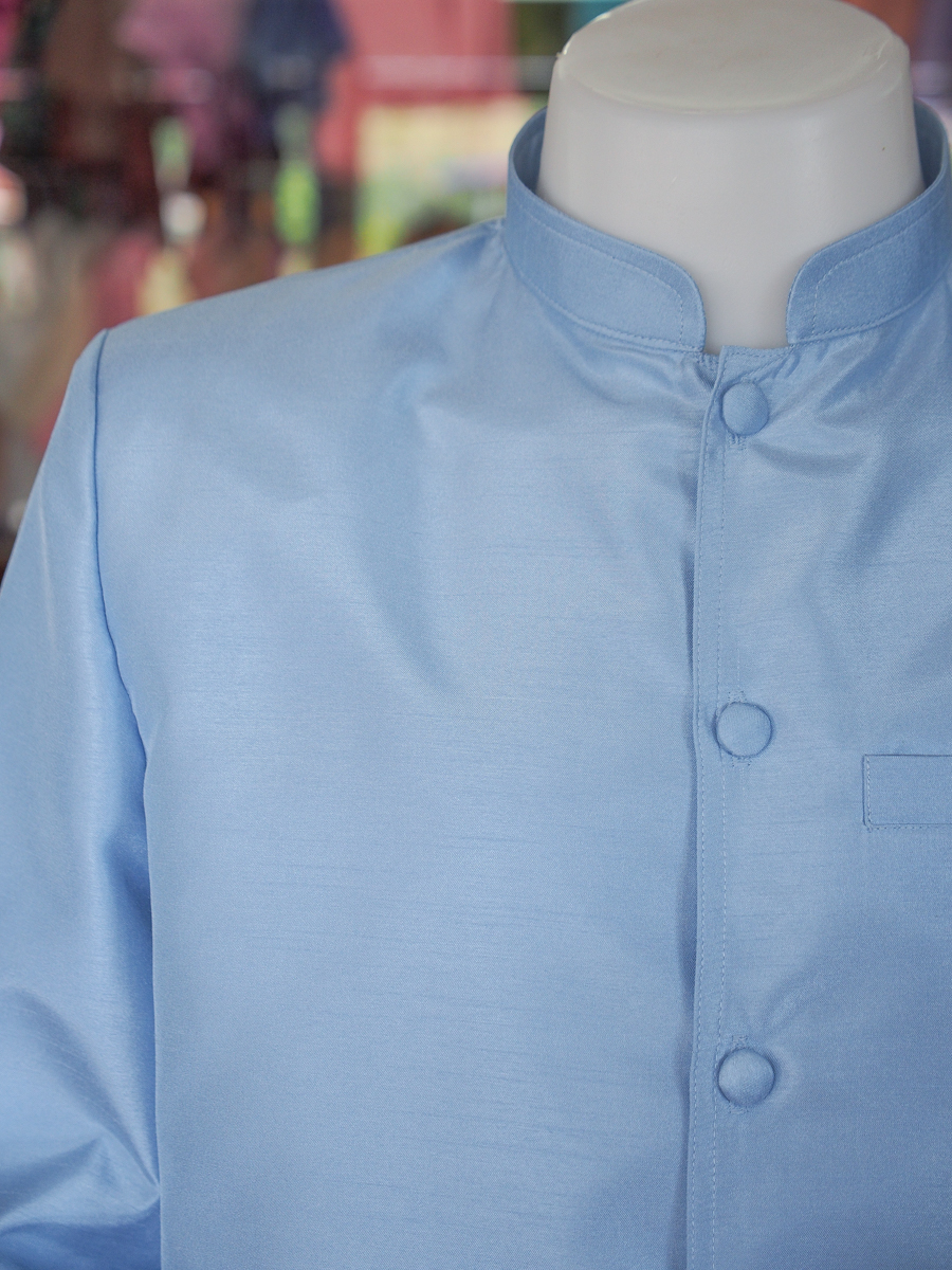 เสื้อผ้าไหมแพรทองคอพระราชทานแขนยาว สีฟ้าอ่อน ไซส์ S