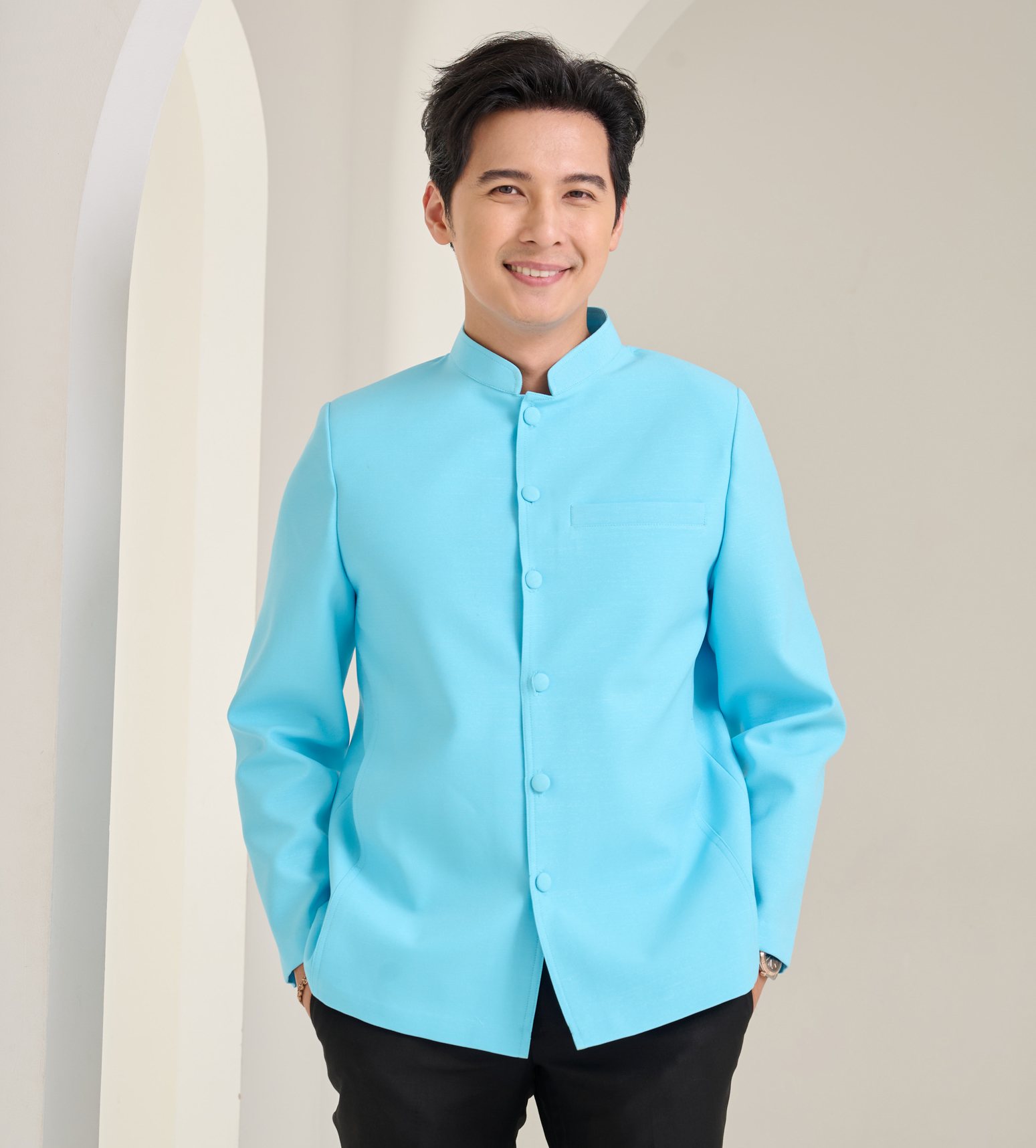 เสื้อผ้าฝ้ายแพรเงินคอพระราชทานแขนยาว สีฟ้า ไซส์ L