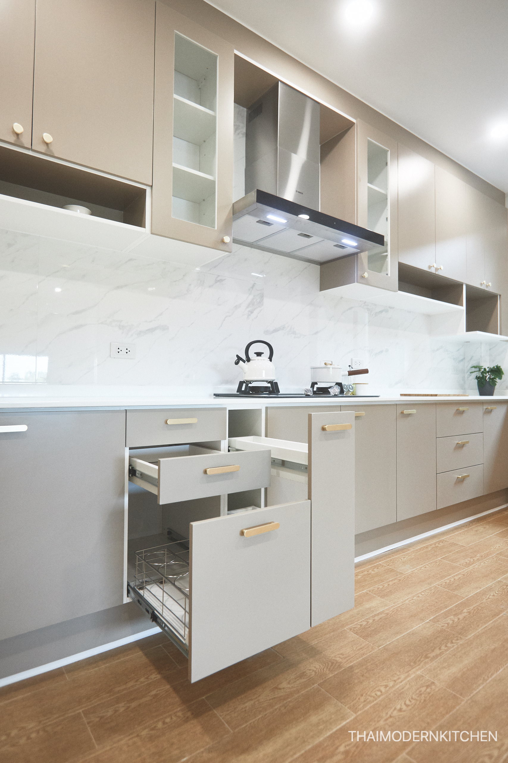 ครัวบิ้วอิน บ้านคุณพรพิมล 5.9 ตู้บน+ล่าง 2.4 ตู้ล่าง