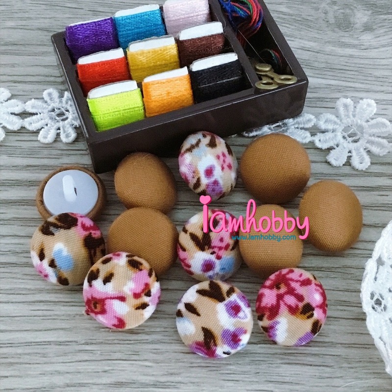 กระดุมปั๊มขาห่วงพลาสติก โทนสีน้ำตาล ขนาด 15 มิล คละ 2 สี (แพ็คละ 12 เม็ด)