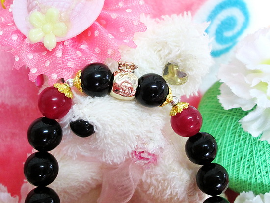 สร้อยข้อมือหินมงคล สำหรับคนเกิดวันอาทิตย์ อังคาร พุธ พุธราหู ศุกร์ และเสาร์