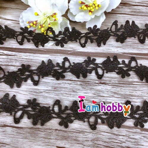 ลูกไม้สีดำลายดอกไม้ ขนาด 15 มิล (1 หลา )