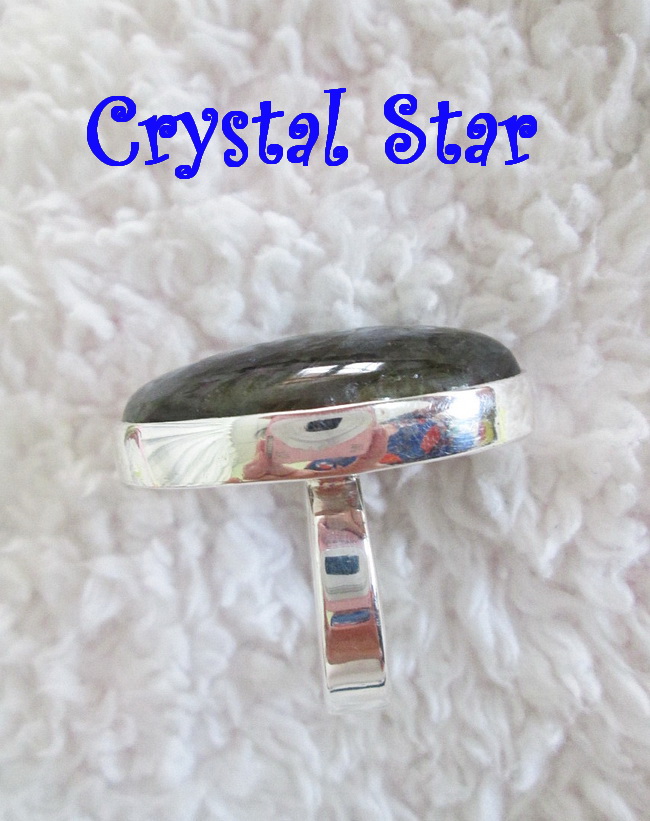 แหวน Labradorite