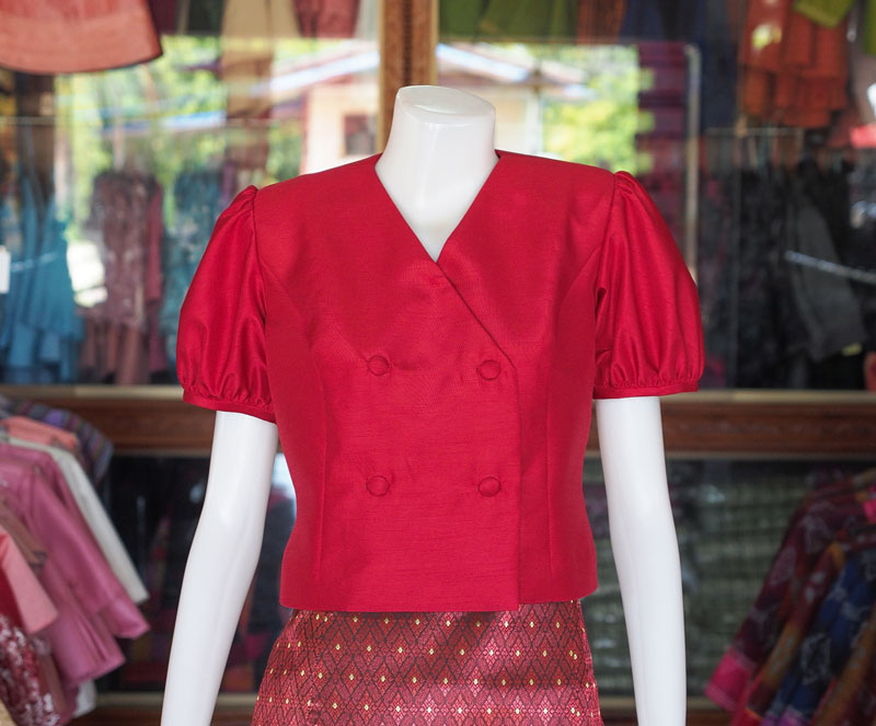 เสื้อผ้าไหมแพรทอง สีแดง ไซส์ XL