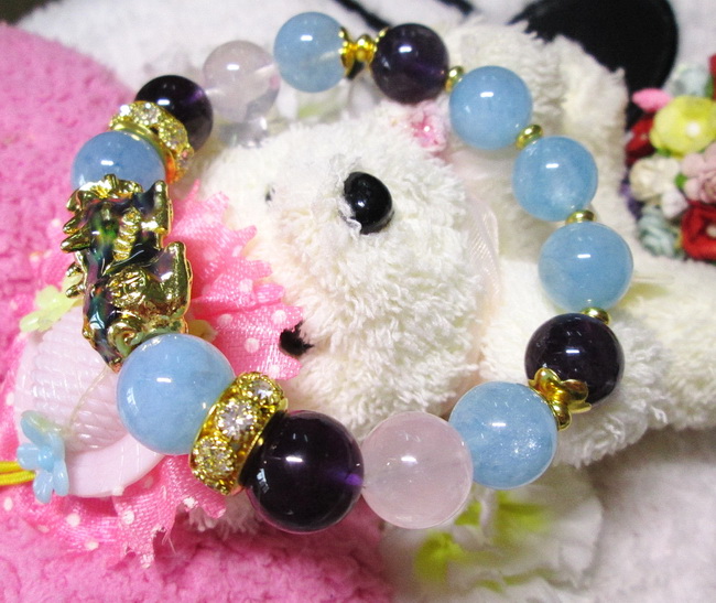 สร้อยข้อมือโรสควอทซ์ และอเมทิส