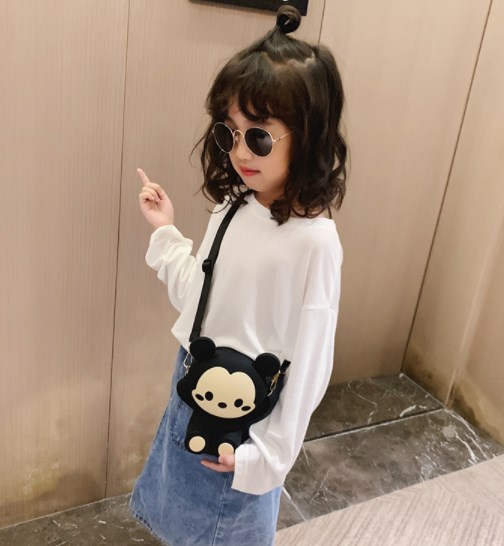 กระเป๋าซิลิโคน Mickey มีสายสะพาย