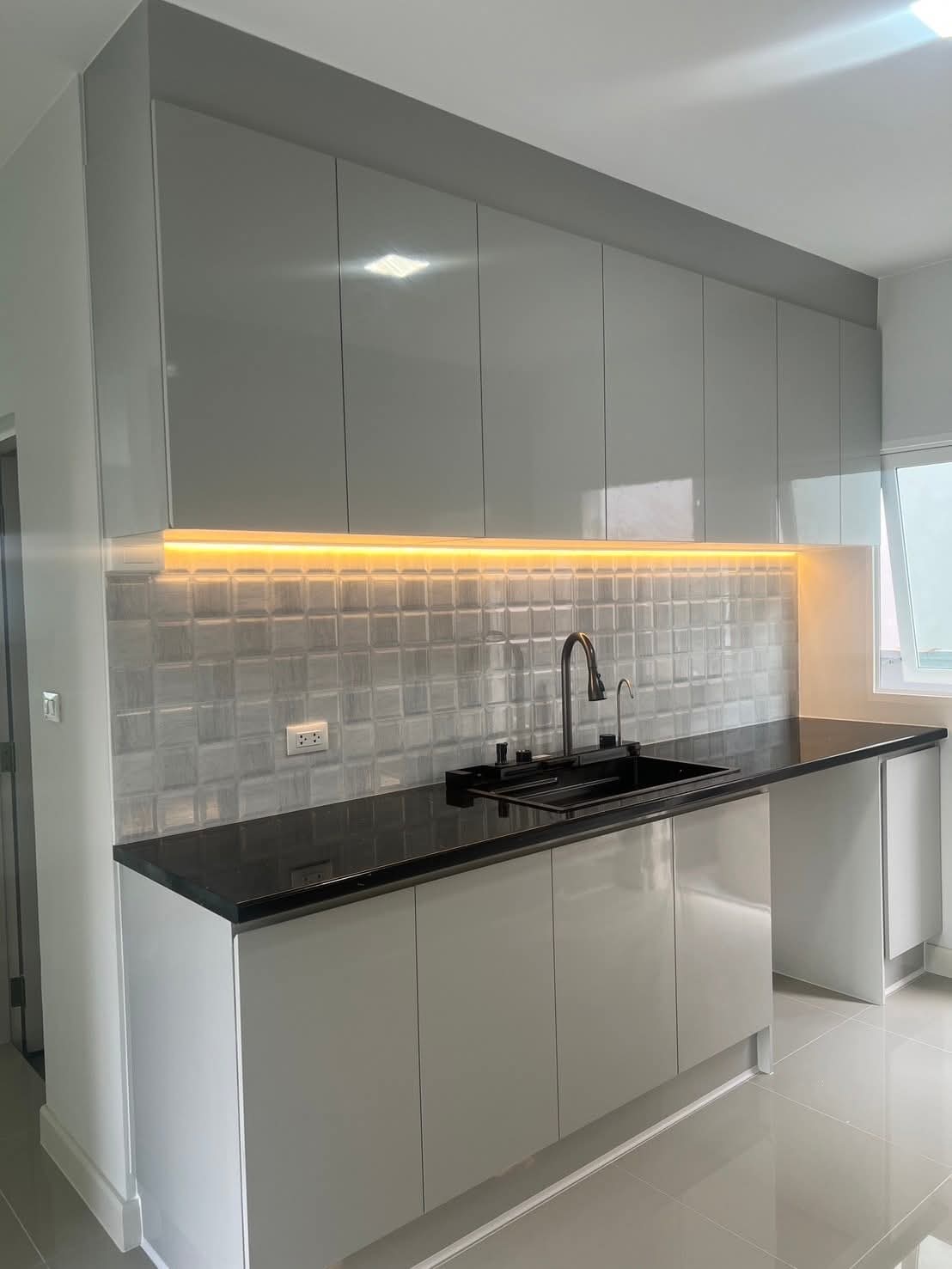 #ครัวบิ้วอิน 4.1+2.8 ตู้บนล่าง +กล่องตู้เย็น