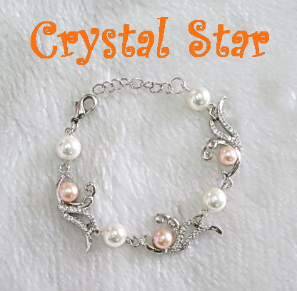 สร้อยข้อมือมุกน้ำจืด และเปลือกมุก