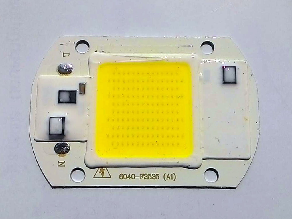 LED 20W 220V แสงขาว