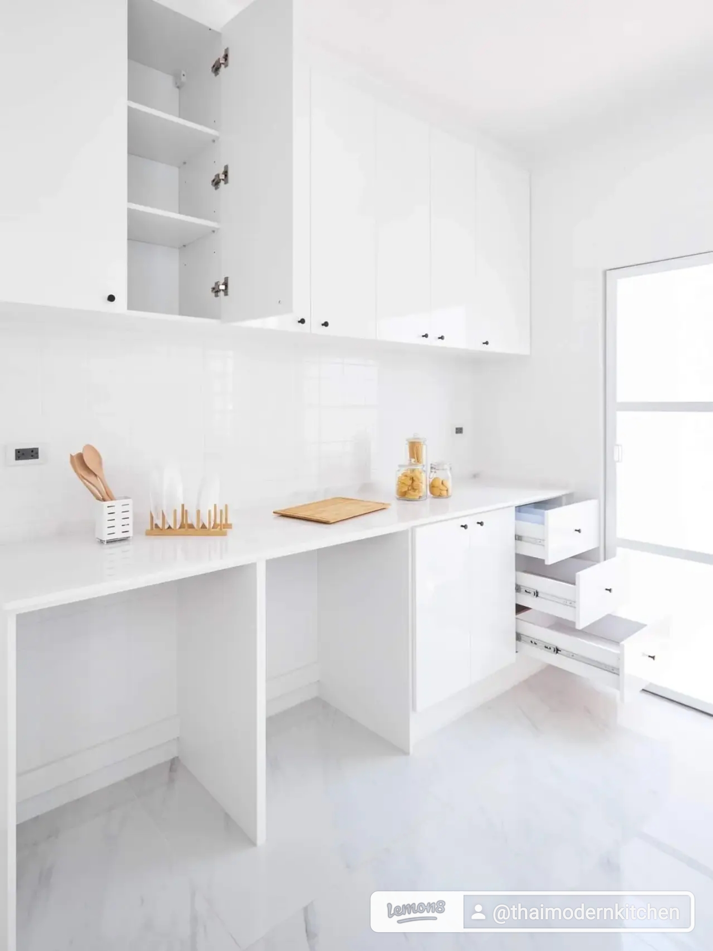 ครัวบิ้วอิน สีขาวบ้านคุณจอย สำเนา