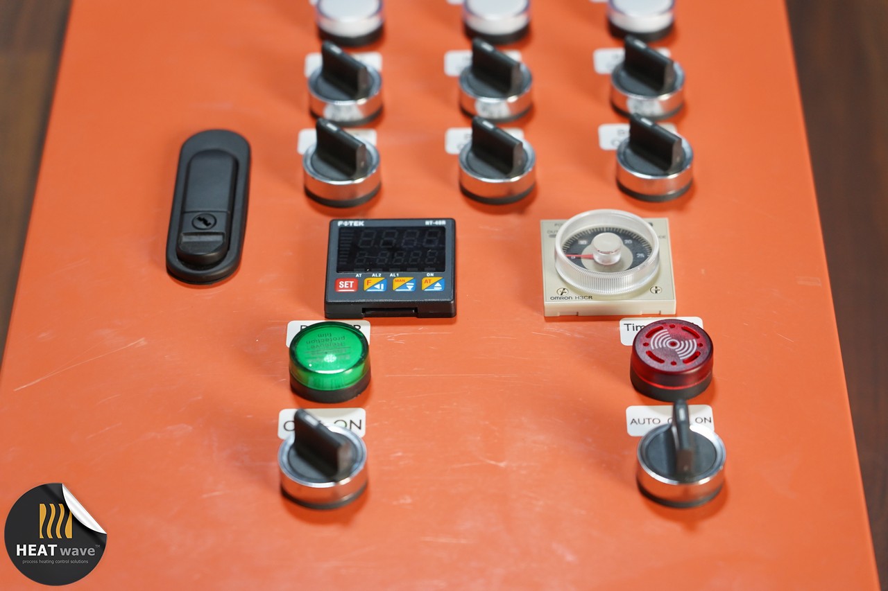 POWDER COATING CTRL MODULE FOR 6 BURNERS, 300x450x150 STEEL BOX, DIGITAL TEMP. CONTROLLER "FOTEK" TAIWAN, OMRON TIMER VERSION.3