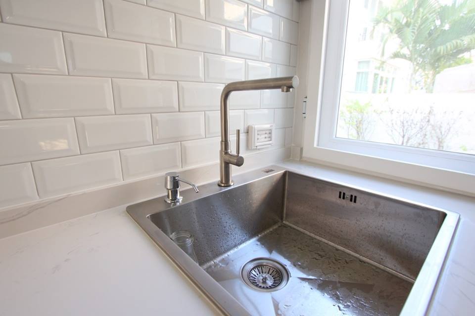 ครัวบิ้วอิน 3.15+1.15 ตู้บน+ล่าง + 0.6 ตู้เต็มสูง 220 cm