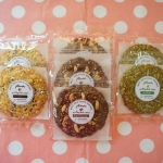 ไอเดียสำหรับการพิมพ์ สติ๊กเกอร์ฉลากสินค้า // สไตล์การออกแบบ ดีไซน์แบบเรียบๆ แต่มีสไตล์ ฉลากไว้ใช้สำหรับ แปะกับห่อพลาสติก,ห่อคุกกี้