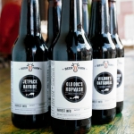 ไอเดียสำหรับการพิมพ์ สติ๊กเกอร์ฉลากสินค้า // สไตล์การออกแบบ ดีไซน์แบบเรียบๆ แต่มีสไตล์ ฉลากไว้ใช้สำหรับ แปะกับขวดไวน์ ขวดเบียร์