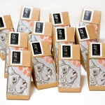 ไอเดียสำหรับการพิมพ์ สติ๊กเกอร์ฉลากสินค้า // สไตล์การออกแบบ ดีไซน์เรียบ แบบมีสไตล์ ฉลากใช้สำหรับ แปะกับแพคเกจทั่วไป สติ๊กเกอร์ขาวมัน