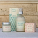 ไอเดียสำหรับการพิมพ์ สติ๊กเกอร์ฉลากสินค้า // สไตล์การออกแบบ ดีไซน์เรียบๆ ใสๆ ฉลากใช้สำหรับ แปะกับขวดครีม ขวดเครื่องสำอางค์