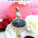 ขายแล้วค่ะ! จี้ Labradorite+มูนสโตน+อเมทิส