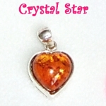 จี้อำพันตัวเรือนเงิน