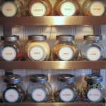 ไอเดียสำหรับการพิมพ์ สติ๊กเกอร์ฉลากสินค้า // สไตล์การออกแบบ ดีไซน์เรียบๆ ฉลากใช้สำหรับ แปะกับขวดโหล