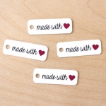 ไอเดียสำหรับการพิมพ์ ป้ายกระดาษ // สไตล์การออกแบบน่ารักๆโดยใช้ตัวอักษรสวยๆมาตกแต่ง เพิ่มความโดดเด่นสวยงาม ป้ายกระดาษใช้สำหรับ ห้อยแขวนสินค้า ห้อยแขวนของขวัญ ป้ายเสื้อ