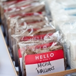 ไอเดียสำหรับการพิมพ์ สติ๊กเกอร์ฉลากสินค้า // สไตล์การออกแบบ ดีไซน์เรียบๆ ฉลากใช้สำหรับ แปะกับแพคเกจขนม