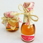 ไอเดียสำหรับการพิมพ์ สติ๊กเกอร์ฉลากสินค้า // สไตล์การออกแบบ ดีไซน์มีสีสันที่สดุดตา แต่ดูมีสไตล์ ฉลากไว้ใช้สำหรับ แปะกับของชำร่วย