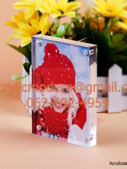 กรอบอะคริลิคใสแบบแม่เหล็กขนาด 4x6 นิ้ว